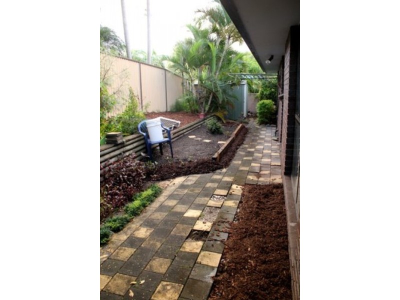 22 Crinum Crescent, Southport QLD 4215