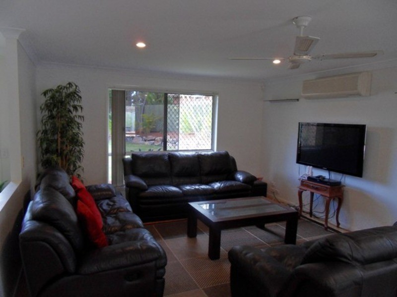 22 Peter Senior Court, Parkwood QLD 4214