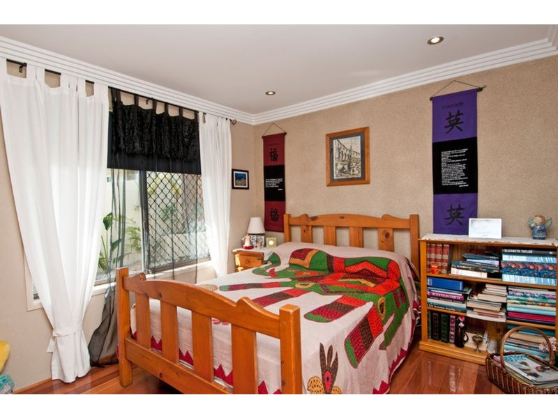 5 Willangee Court, Ashmore QLD 4214