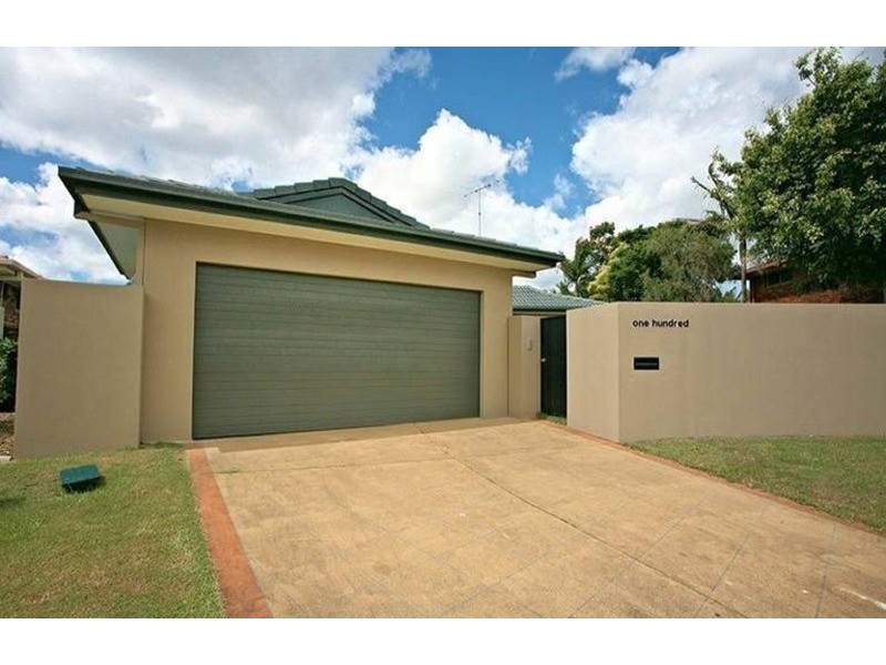 100 Waitomo Street, Broadbeach Waters QLD 4218