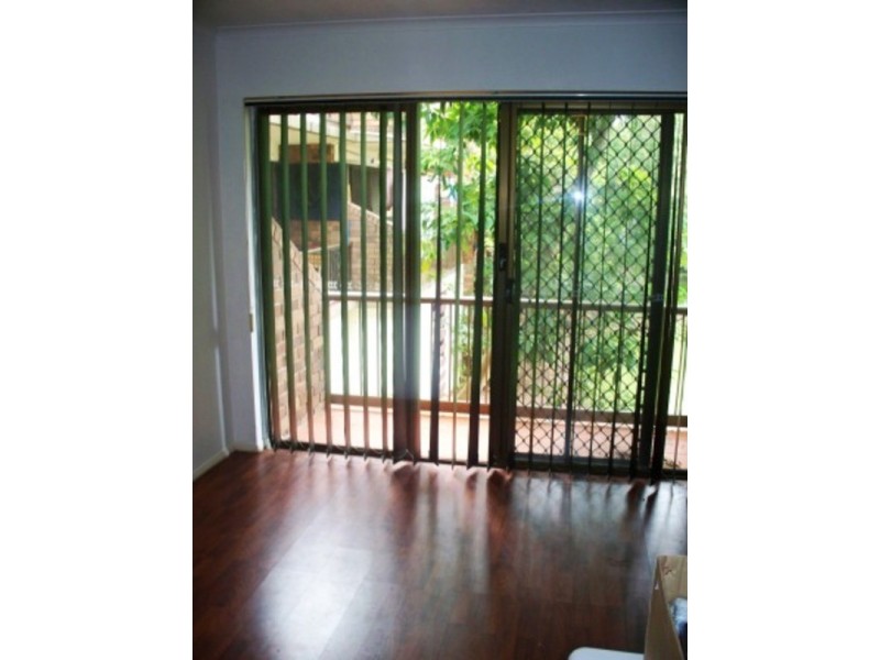 Labrador QLD 4215