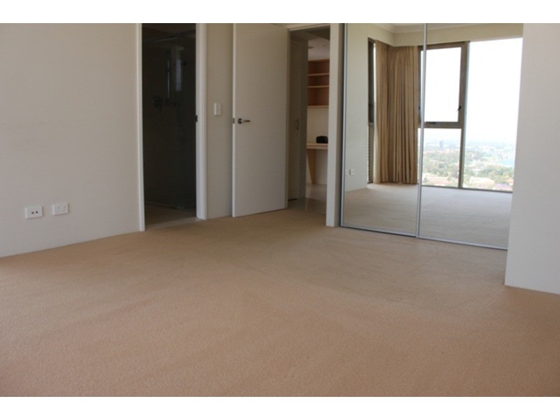 2903/Pivotal Point 50 Marine Parade, Southport QLD 4215