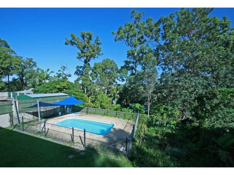 4 Lachlan Avenue, Molendinar QLD 4214