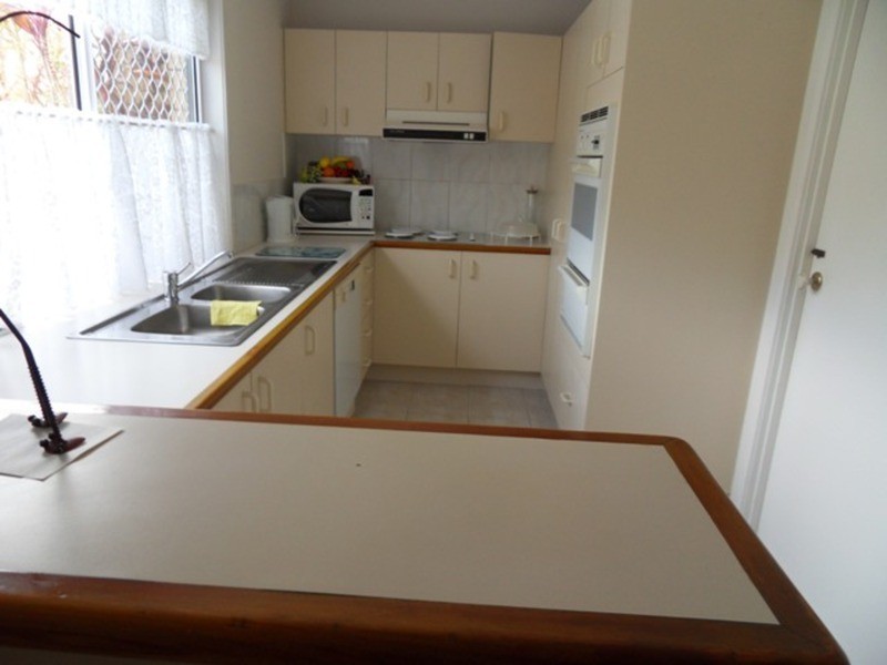 16/105 Ridgeway Avenue, Southport QLD 4215