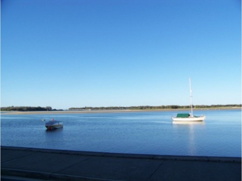Labrador QLD 4215