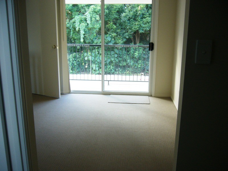 6/74 Pohlman Street, Southport QLD 4215