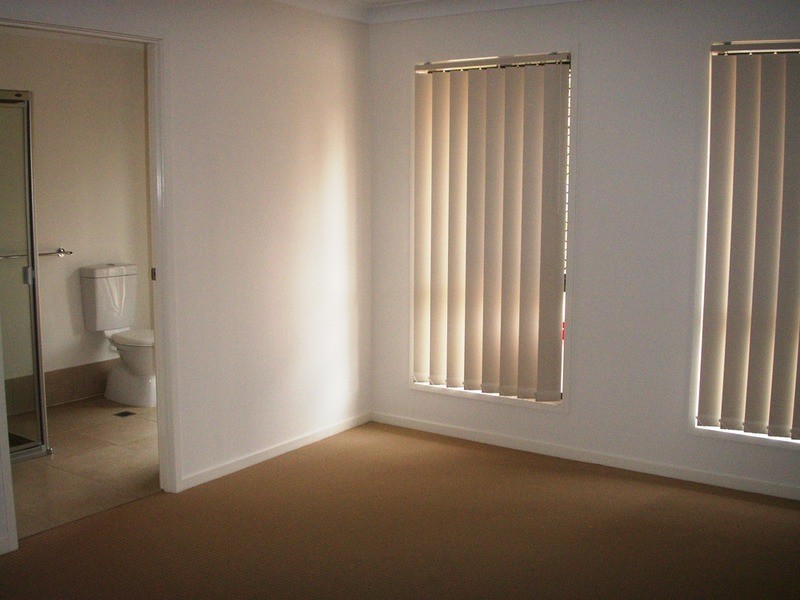 4 Jackaroo Court, Gilston QLD 4211