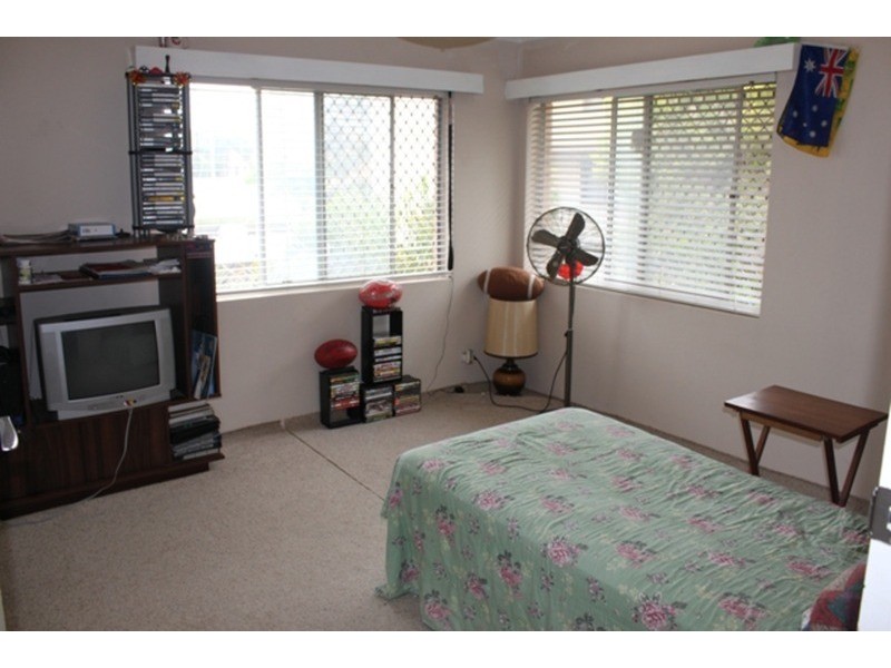 4/161 Muir Street, Labrador QLD 4215