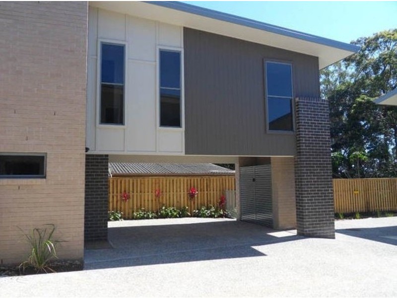 1-4/39 Gordon Street, Labrador QLD 4215