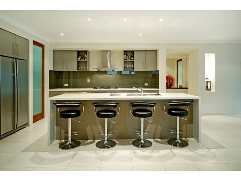 103 Compass Drive, Biggera Waters QLD 4216