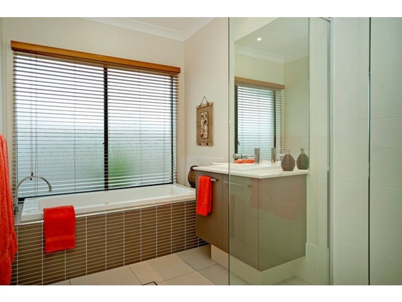 103 Compass Drive, Biggera Waters QLD 4216