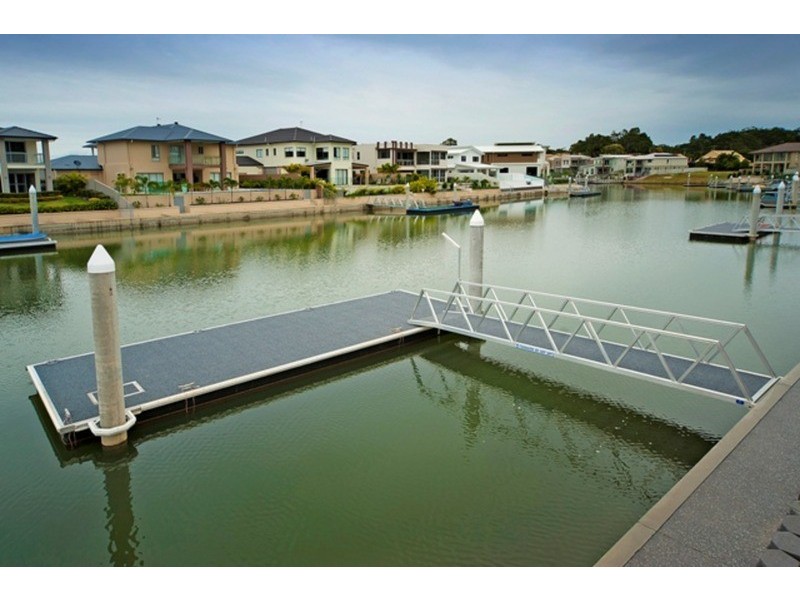 103 Compass Drive, Biggera Waters QLD 4216