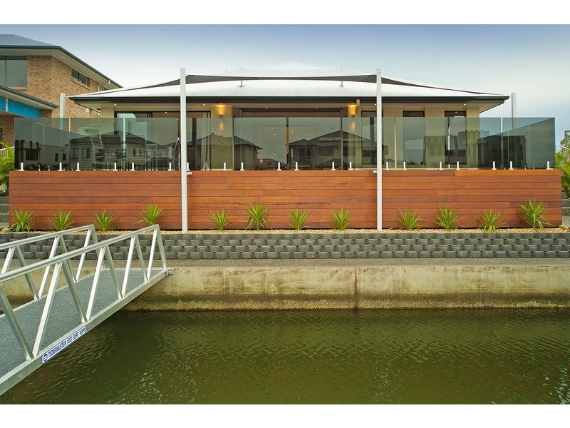 103 Compass Drive, Biggera Waters QLD 4216