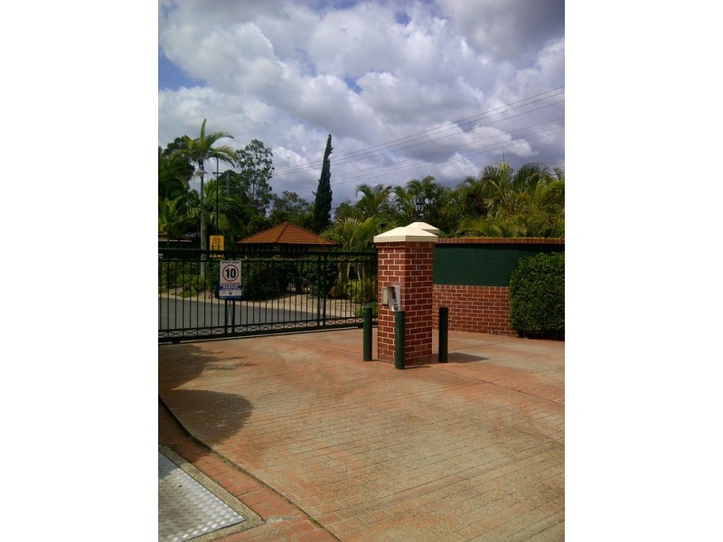 Ashmore QLD 4214