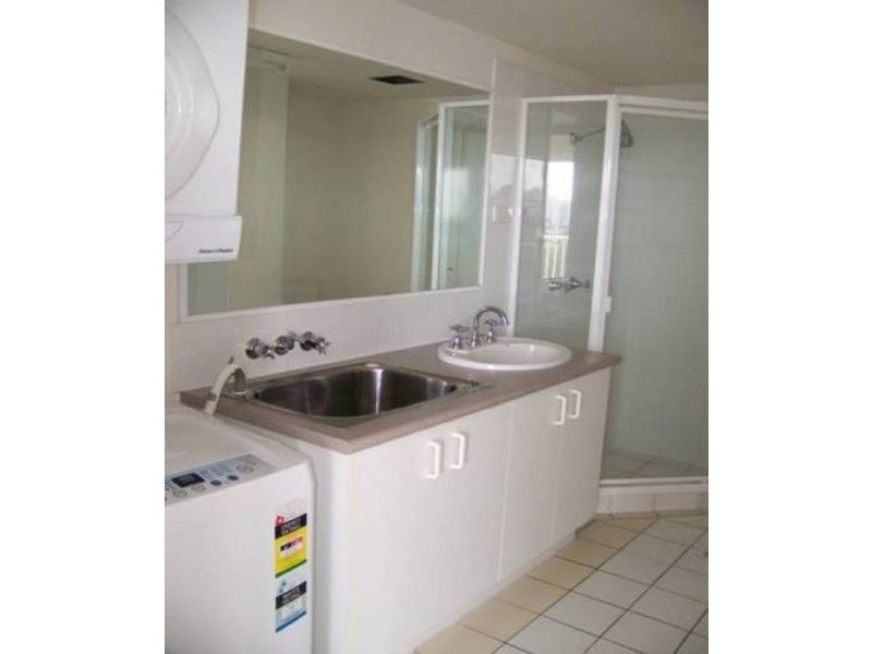 53/30 Marine Parade, Southport QLD 4215