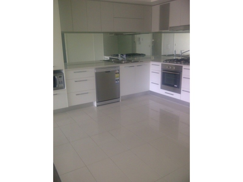 Labrador QLD 4215