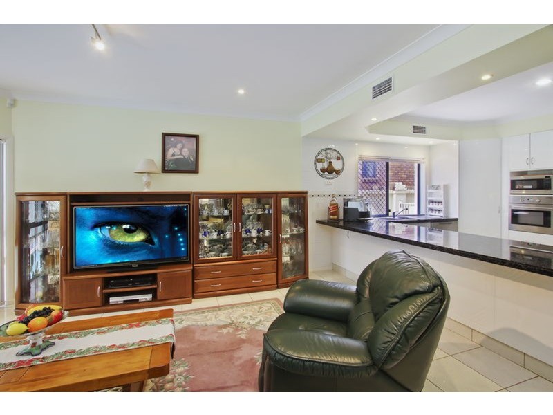 34 Oxley Drive, Paradise Point QLD 4216