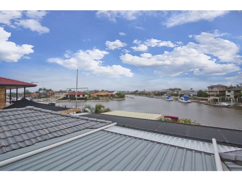 34 Oxley Drive, Paradise Point QLD 4216