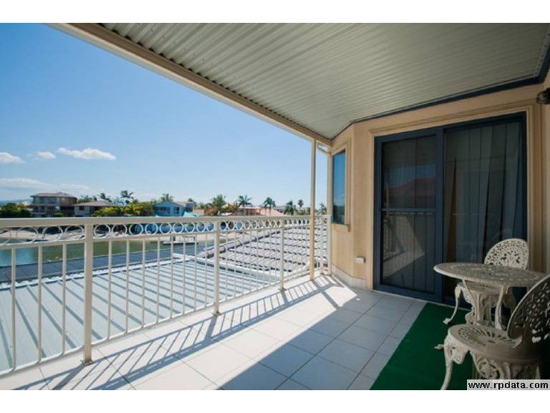 34 Oxley Drive, Paradise Point QLD 4216