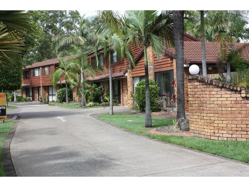 13/21 St Kevins Avenue, Benowa QLD 4217