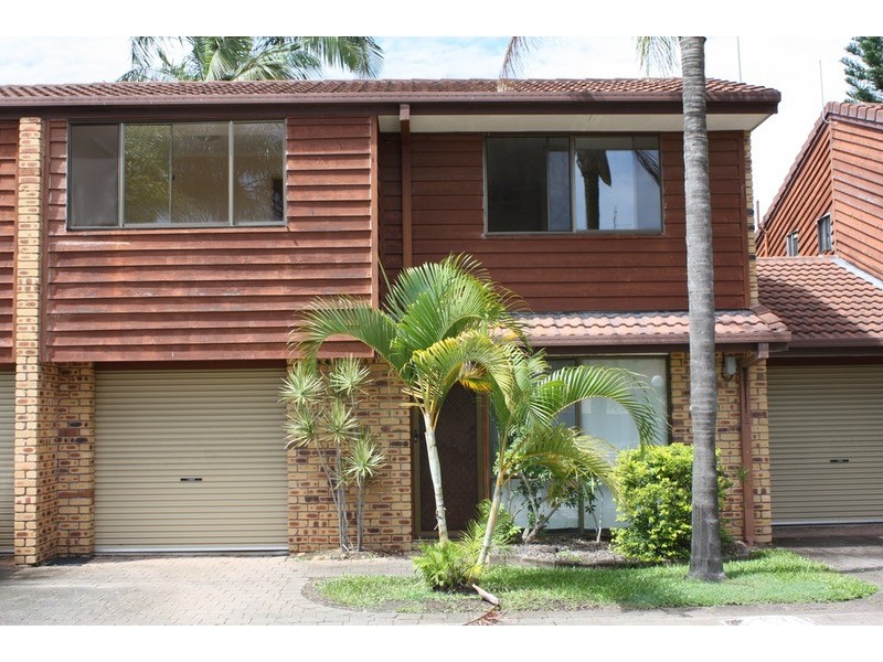 13/21 St Kevins Avenue, Benowa QLD 4217