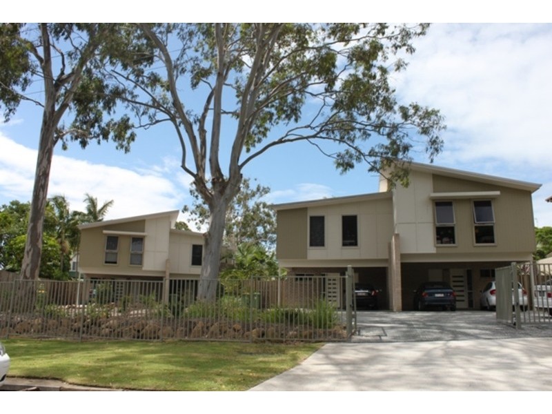 Units 1-4/135 Falconer Street, Southport QLD 4215