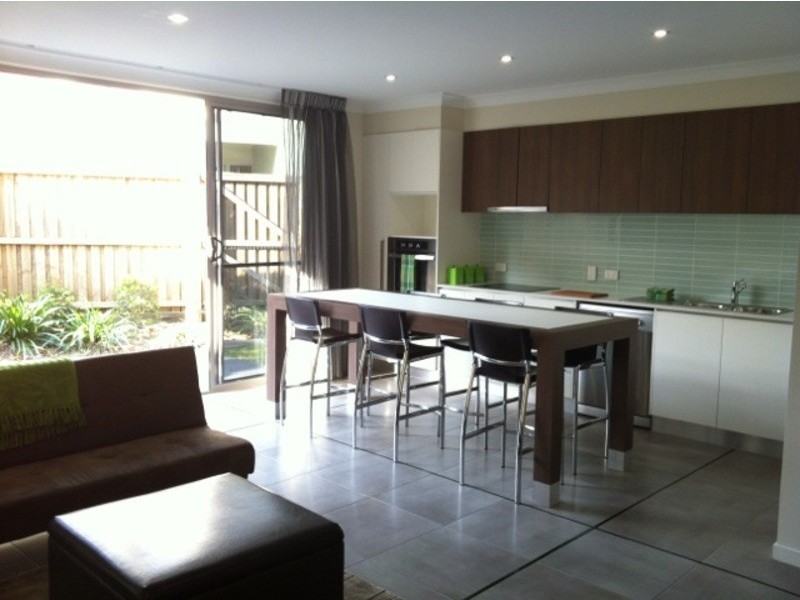 Units 1-4/135 Falconer Street, Southport QLD 4215
