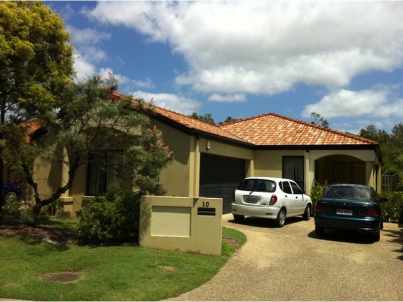 10 Blackwattle Circuit, Arundel QLD 4214
