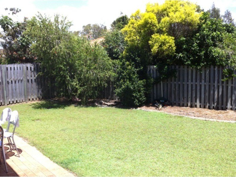 10 Blackwattle Circuit, Arundel QLD 4214