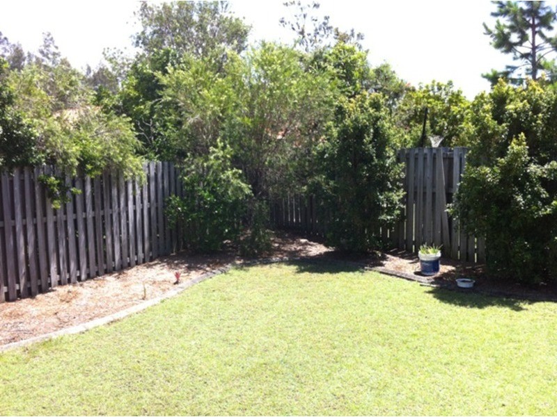 10 Blackwattle Circuit, Arundel QLD 4214