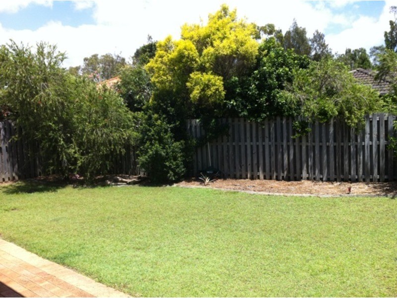 10 Blackwattle Circuit, Arundel QLD 4214