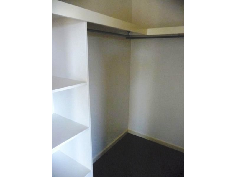 28 Angourie Crescent, Pacific Pines QLD 4211