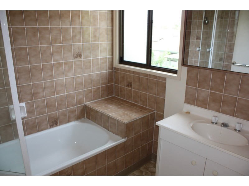 Benowa QLD 4217