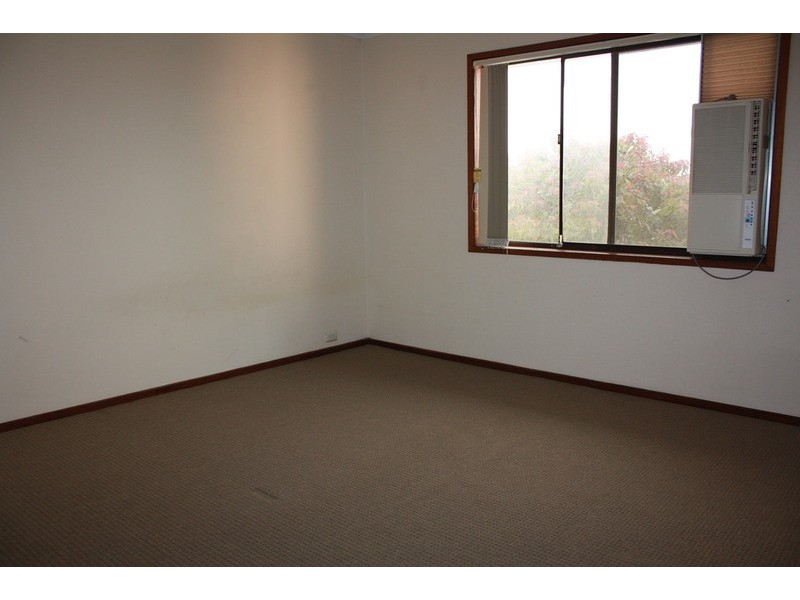 8/28a Marine Parade, Southport QLD 4215