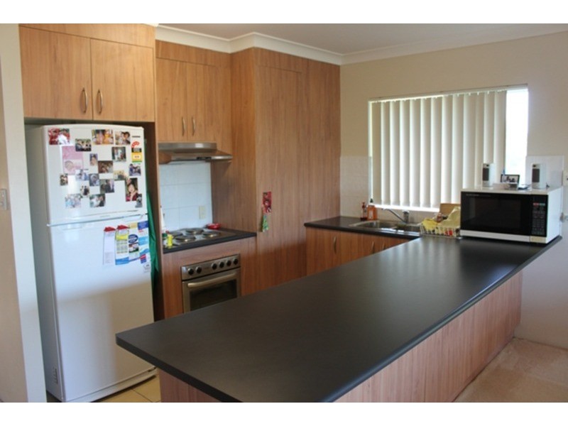 12/25 Walton Street, Southport QLD 4215