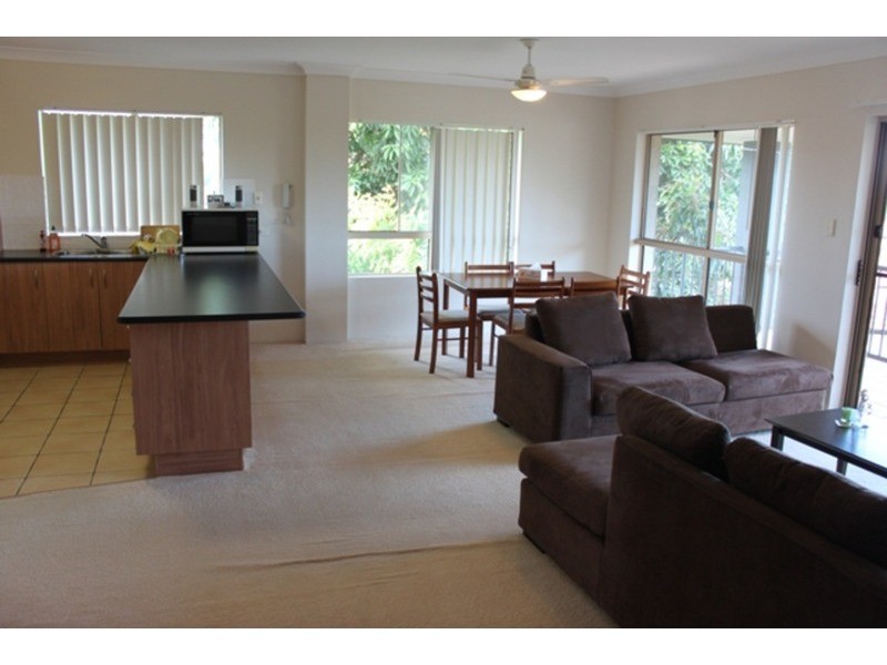 12/25 Walton Street, Southport QLD 4215