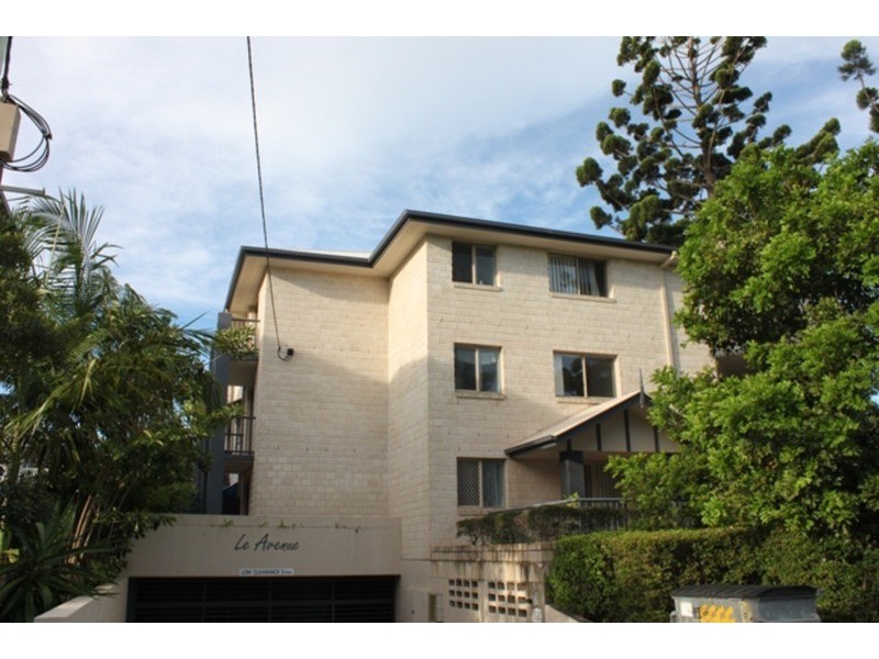 12/25 Walton Street, Southport QLD 4215