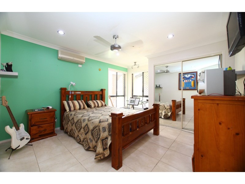 32 Callicarpa Street, Reedy Creek QLD 4227