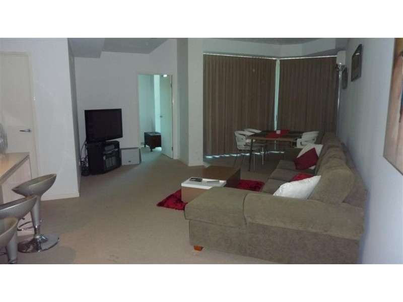 409/18 Fern Street, Surfers Paradise QLD 4217