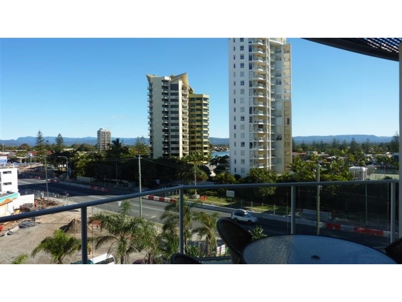 409/18 Fern Street, Surfers Paradise QLD 4217