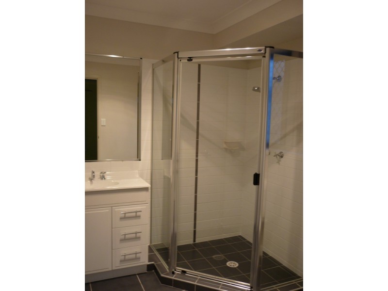 26 Diamantina Circuit, Pacific Pines QLD 4211