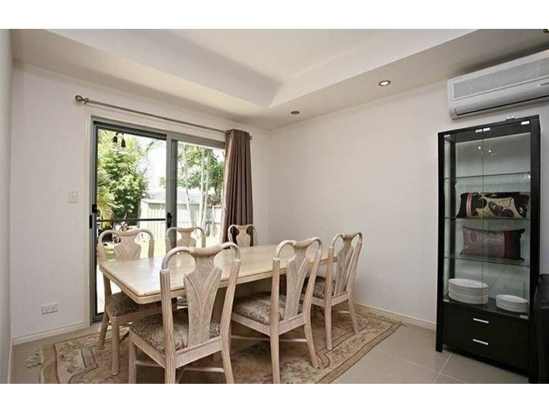 Broadbeach Waters QLD 4218