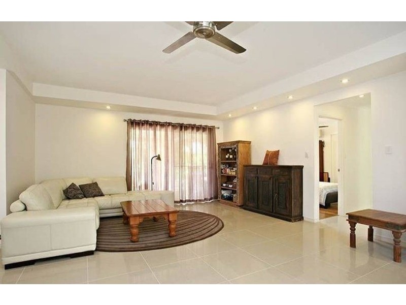 Broadbeach Waters QLD 4218