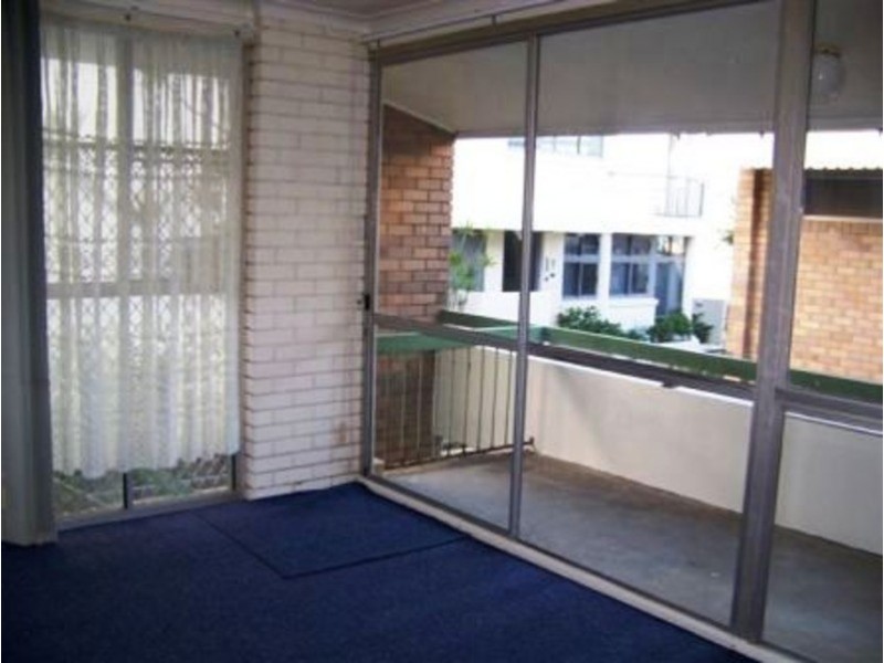 4/312 Marine Parade, Labrador QLD 4215