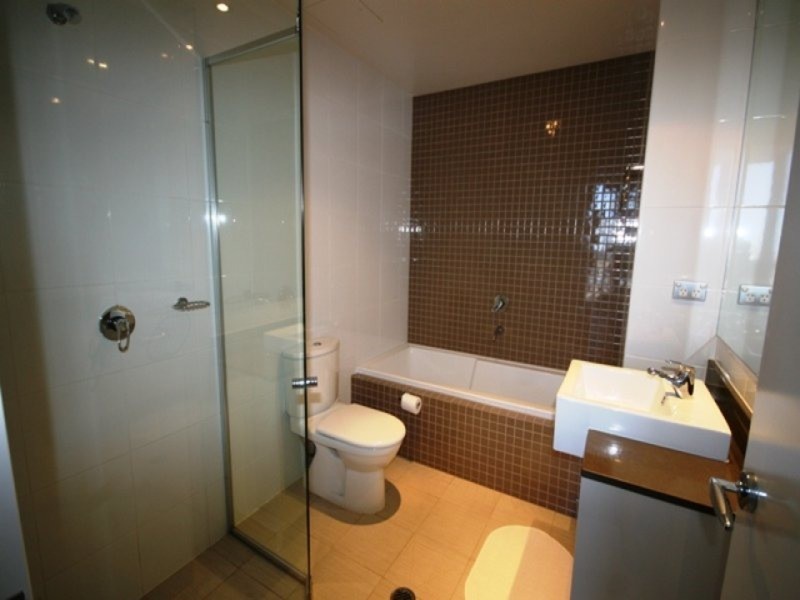 1201/4 Como Crescent, Southport QLD 4215