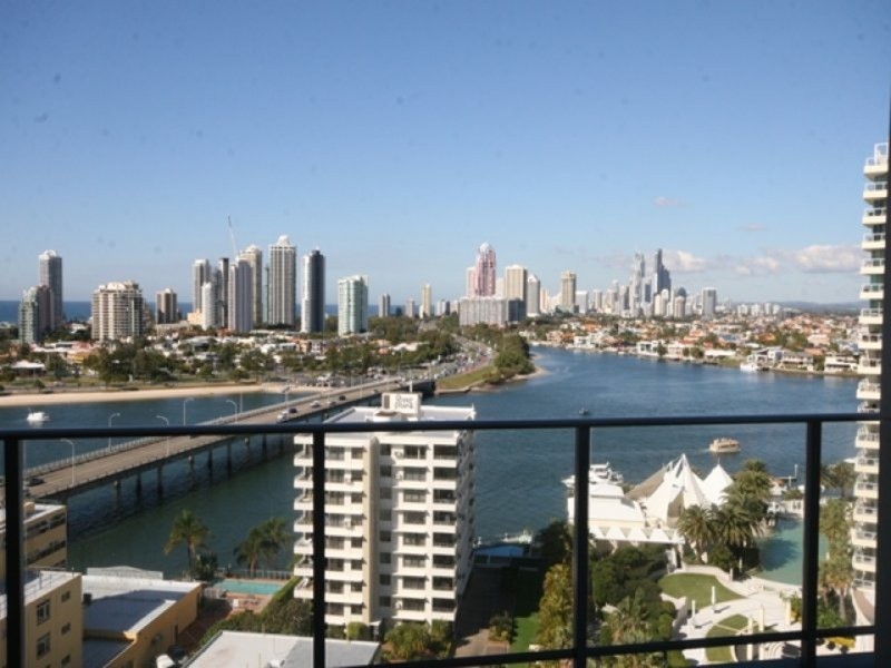 1201/4 Como Crescent, Southport QLD 4215