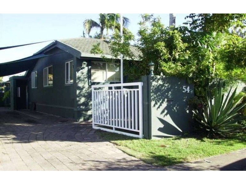 1 & 2/54 Walton Street, Southport QLD 4215