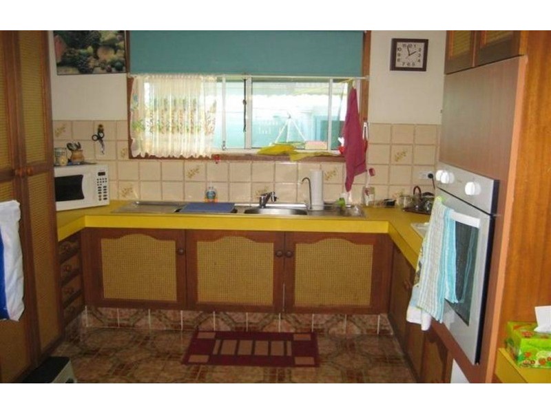 1 & 2/54 Walton Street, Southport QLD 4215