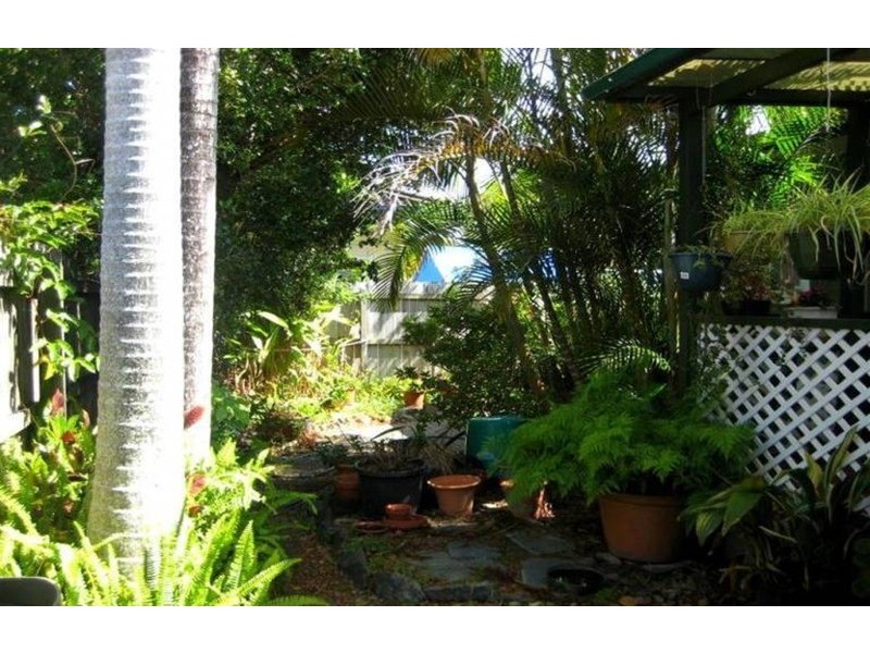 1 & 2/54 Walton Street, Southport QLD 4215