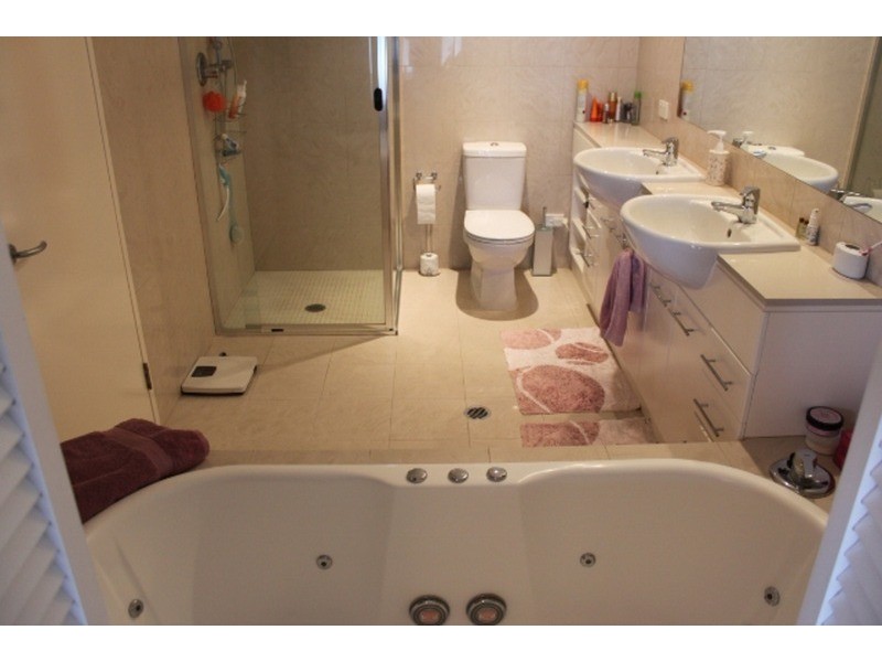 2102/Pivotal Point 50 Marine Parade, Southport QLD 4215